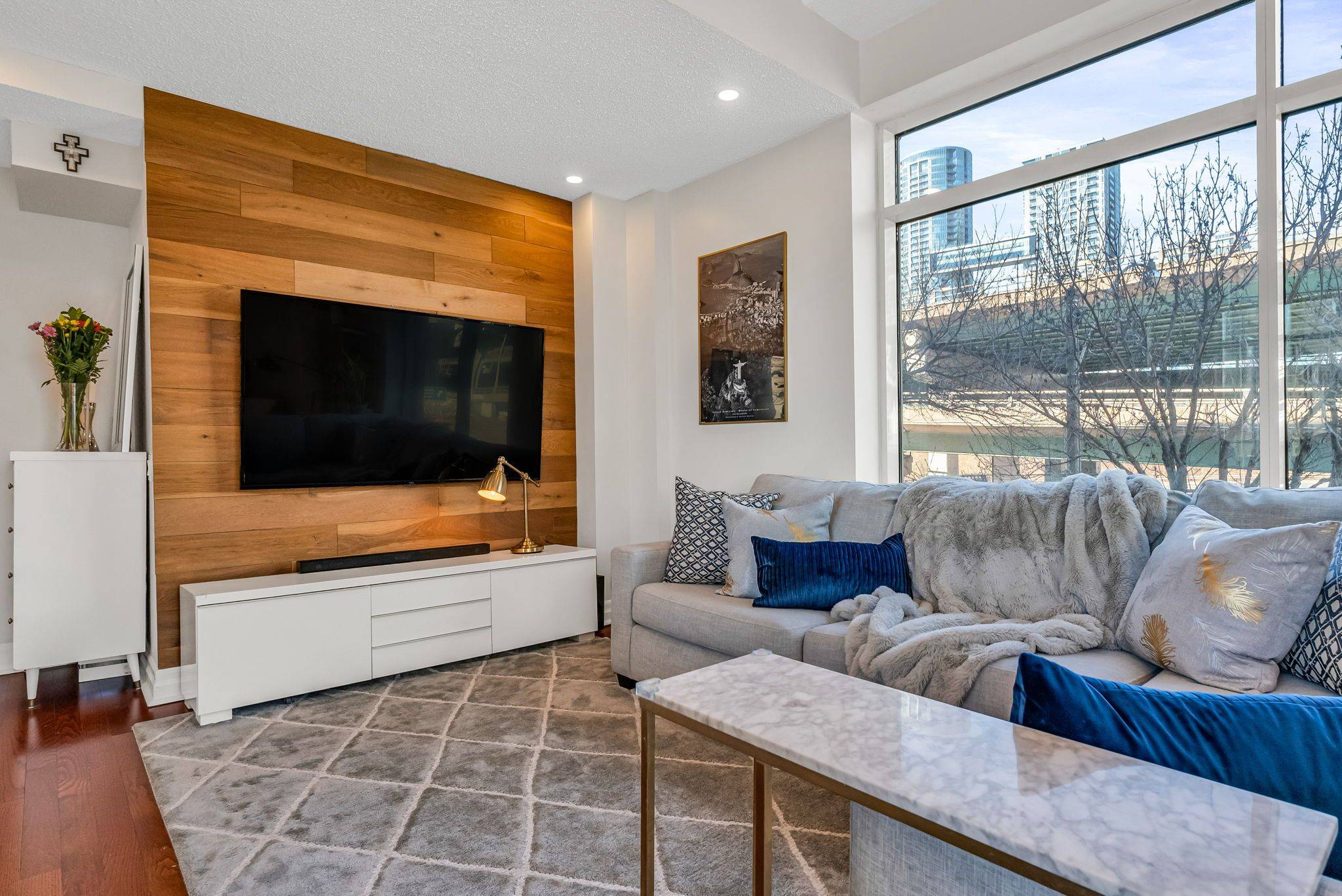 Toronto C01, ON M5V 3K8,500 Queens Quay W #210E