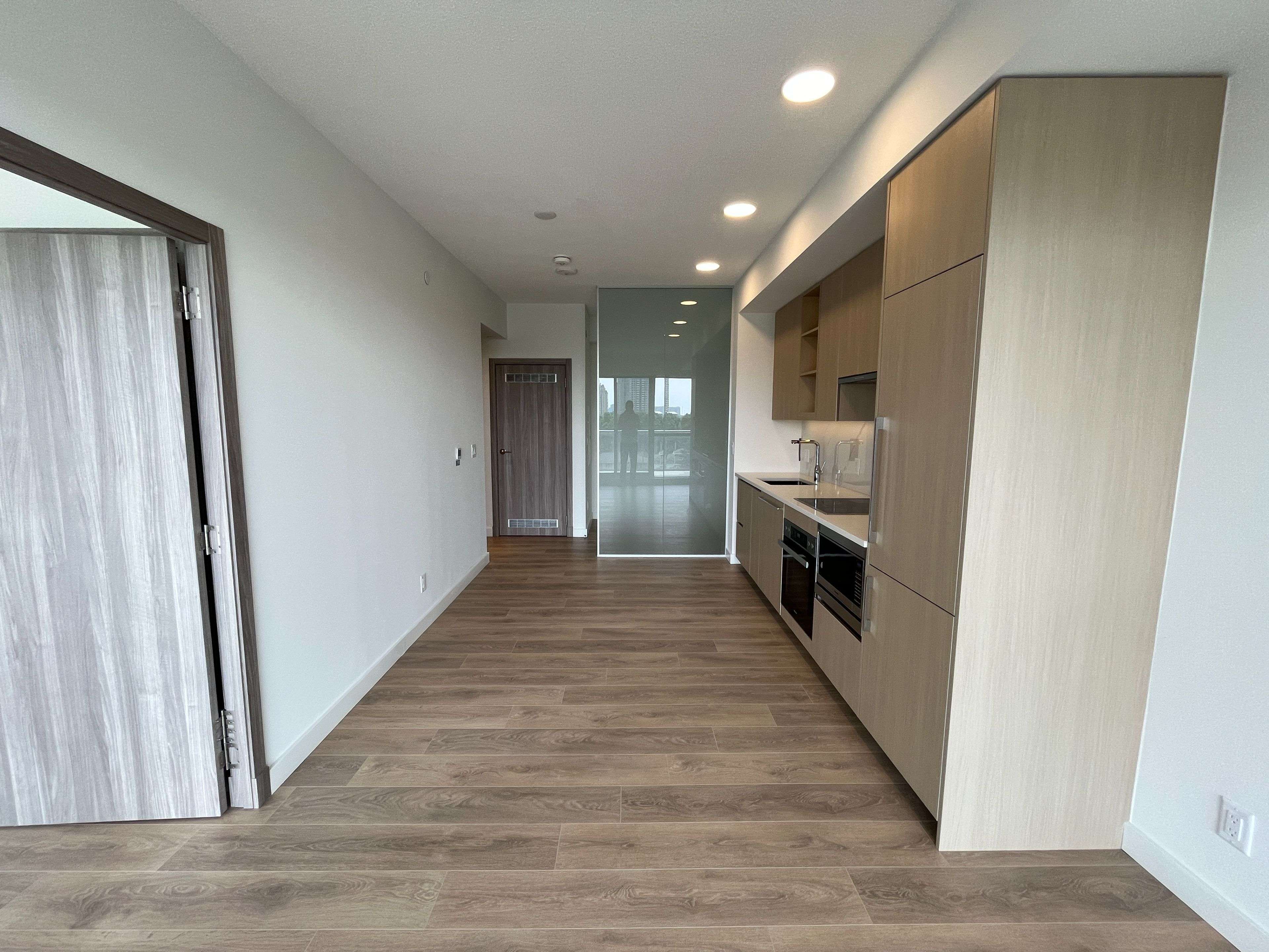 Toronto C15, ON M2K 0J1,25 McMahon DR #1008