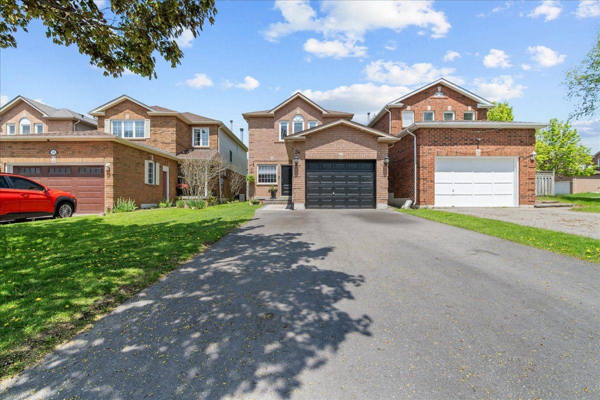 34 Vail Meadows CRES, Clarington, ON L1C 4T2