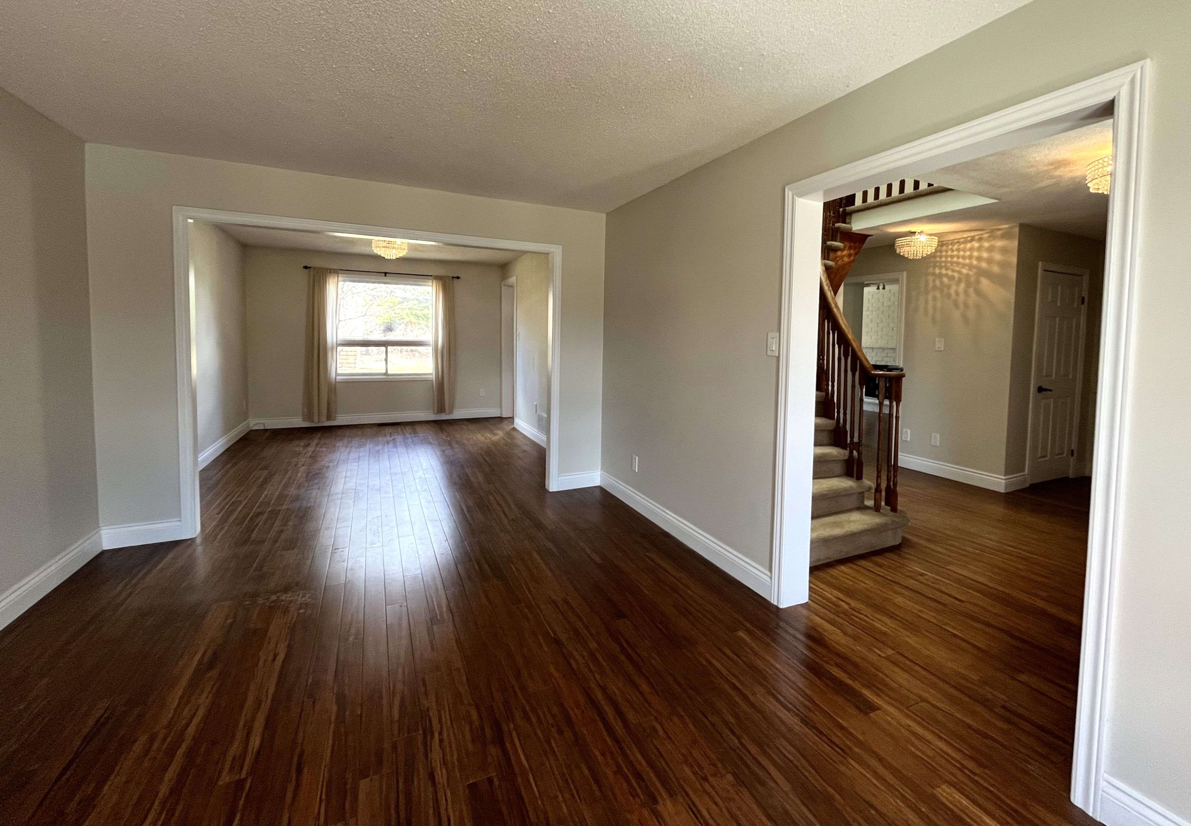Newmarket, ON L3Y 7V5,79 Doris CRES