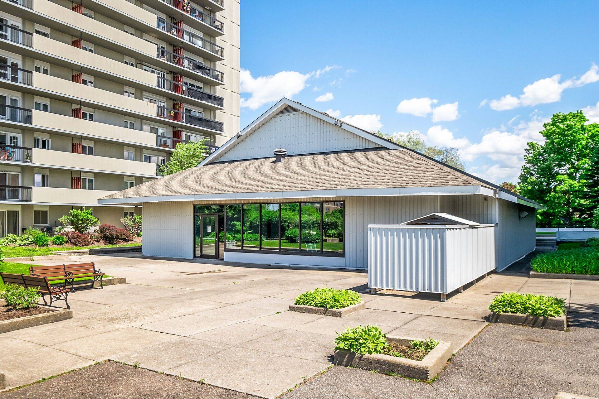 Vanier And Kingsview Park, ON K1L 8E7,158A Mcarthur AVE #408