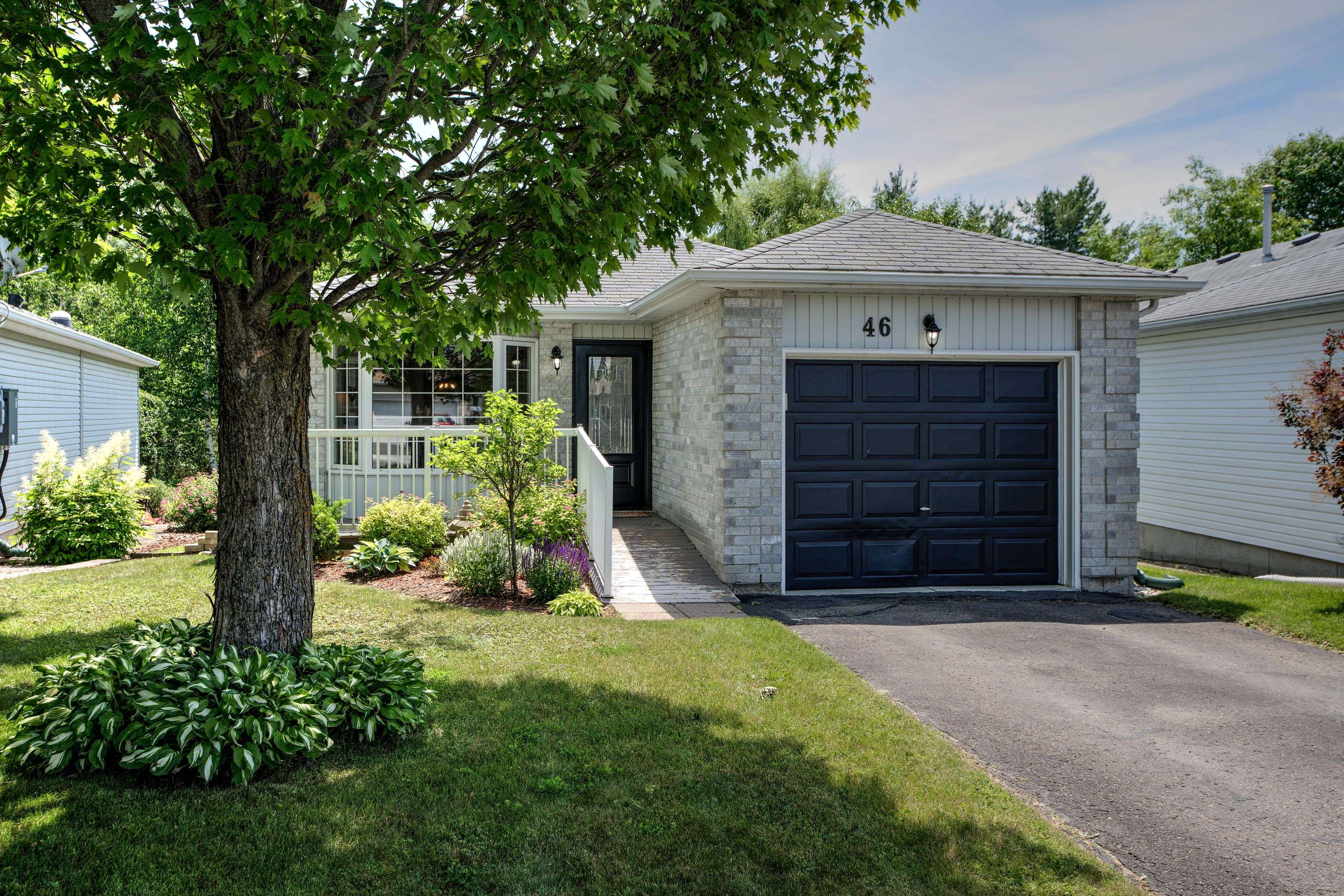 Perth, ON K7H 3P1,46 TREELAWN BLVD