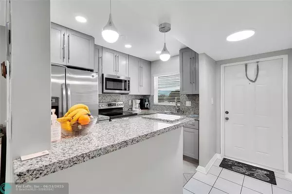 Sunrise, FL 33322,9001 Sunrise Lakes Blvd #301