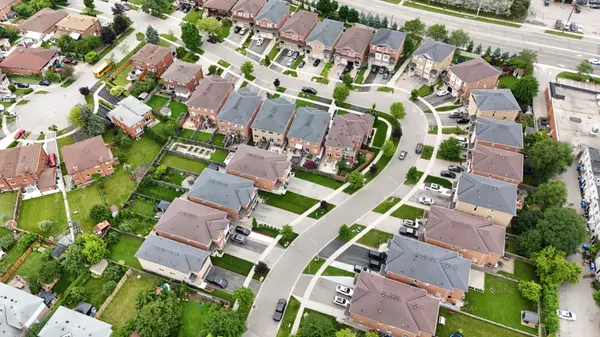 Mississauga, ON L4Y 2X6,1050 BURNHAMTHORPE RD E