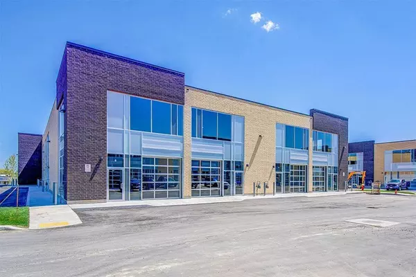 1162 King RD #8, Burlington, ON L7T 3L7