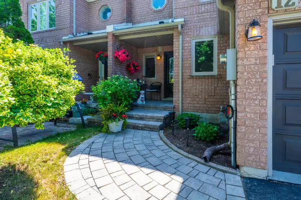 Brampton, ON L6Z 4T2,12 Forestgrove CIR