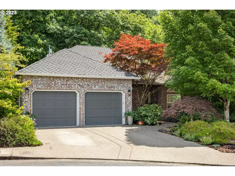 1911 NW NORFOLK CT, Portland, OR 97229