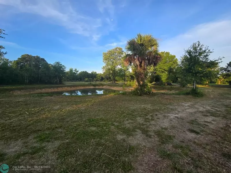 16431 NW 254th St, Okeechobee, FL 34972