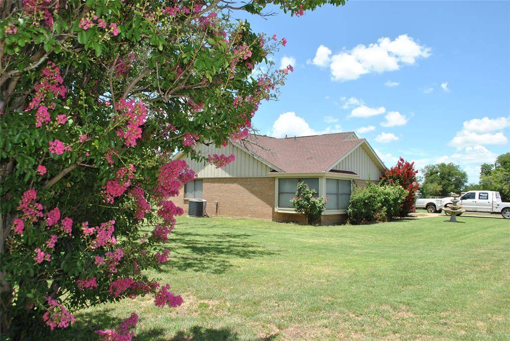 Gustine, TX 76455,102 Harrison Avenue