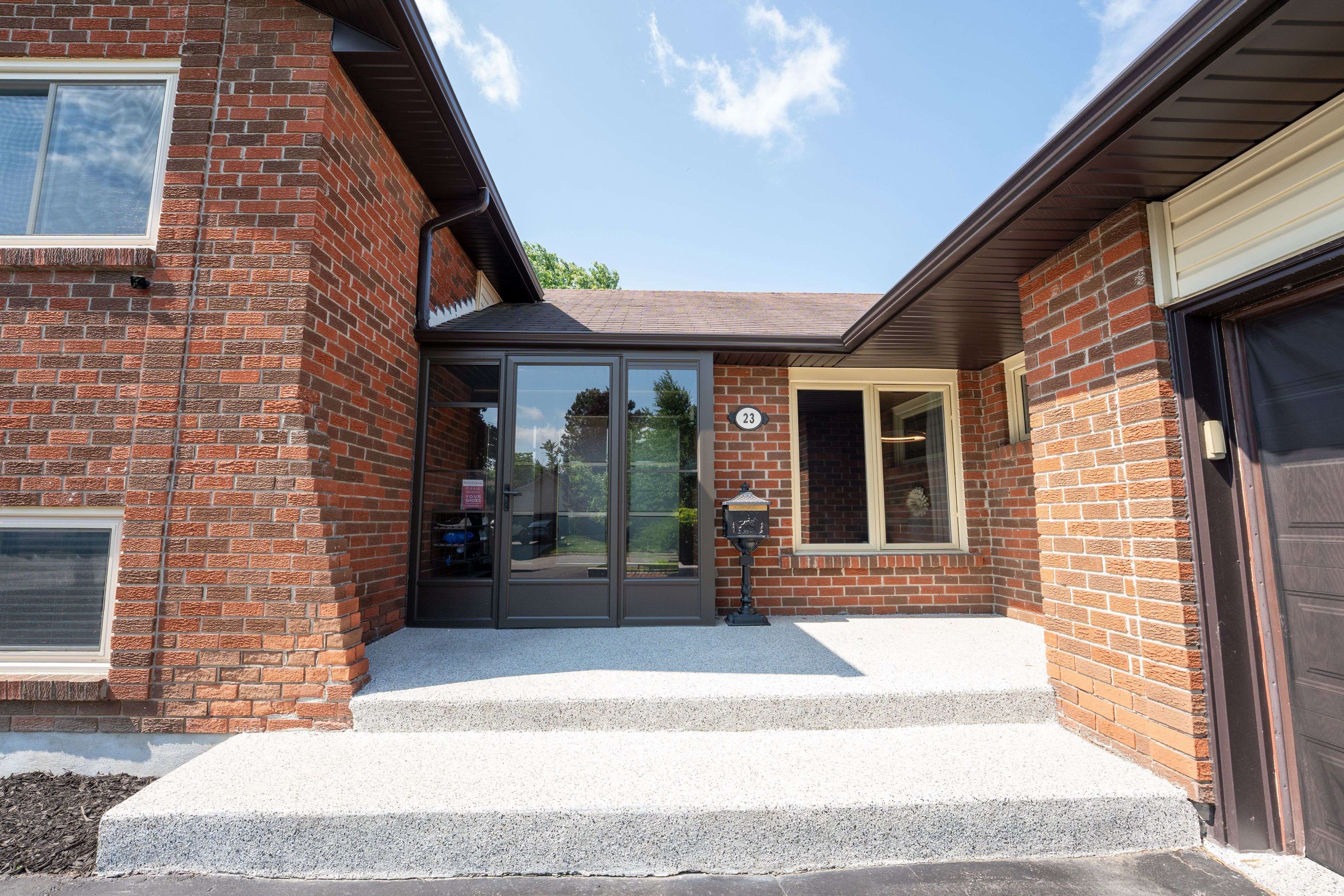 Brampton, ON L6Z 1W6,23 Wadsworth CIR
