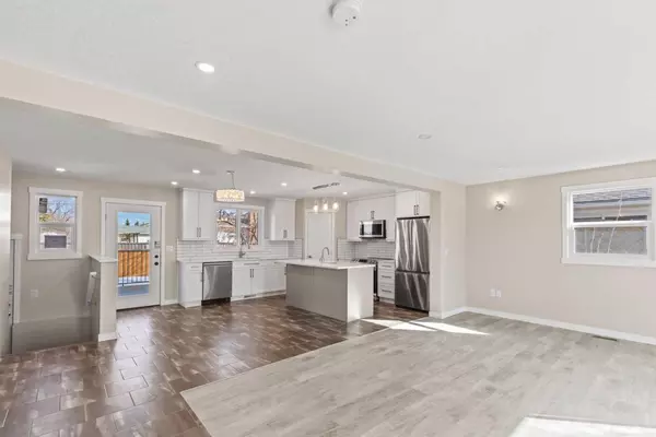 Grande Prairie, AB T8V 2S6,8805 102 ST