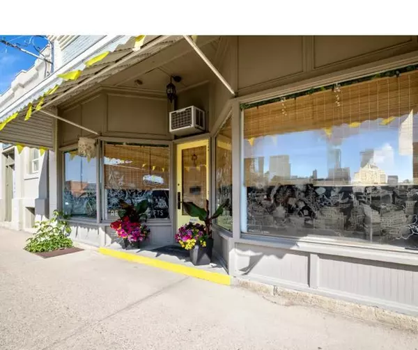 2116 20, Nanton, AB T0L1R0
