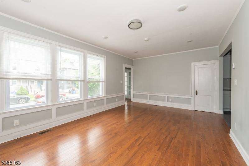 South Orange Village Twp., NJ 07079,5 Montrose St #1
