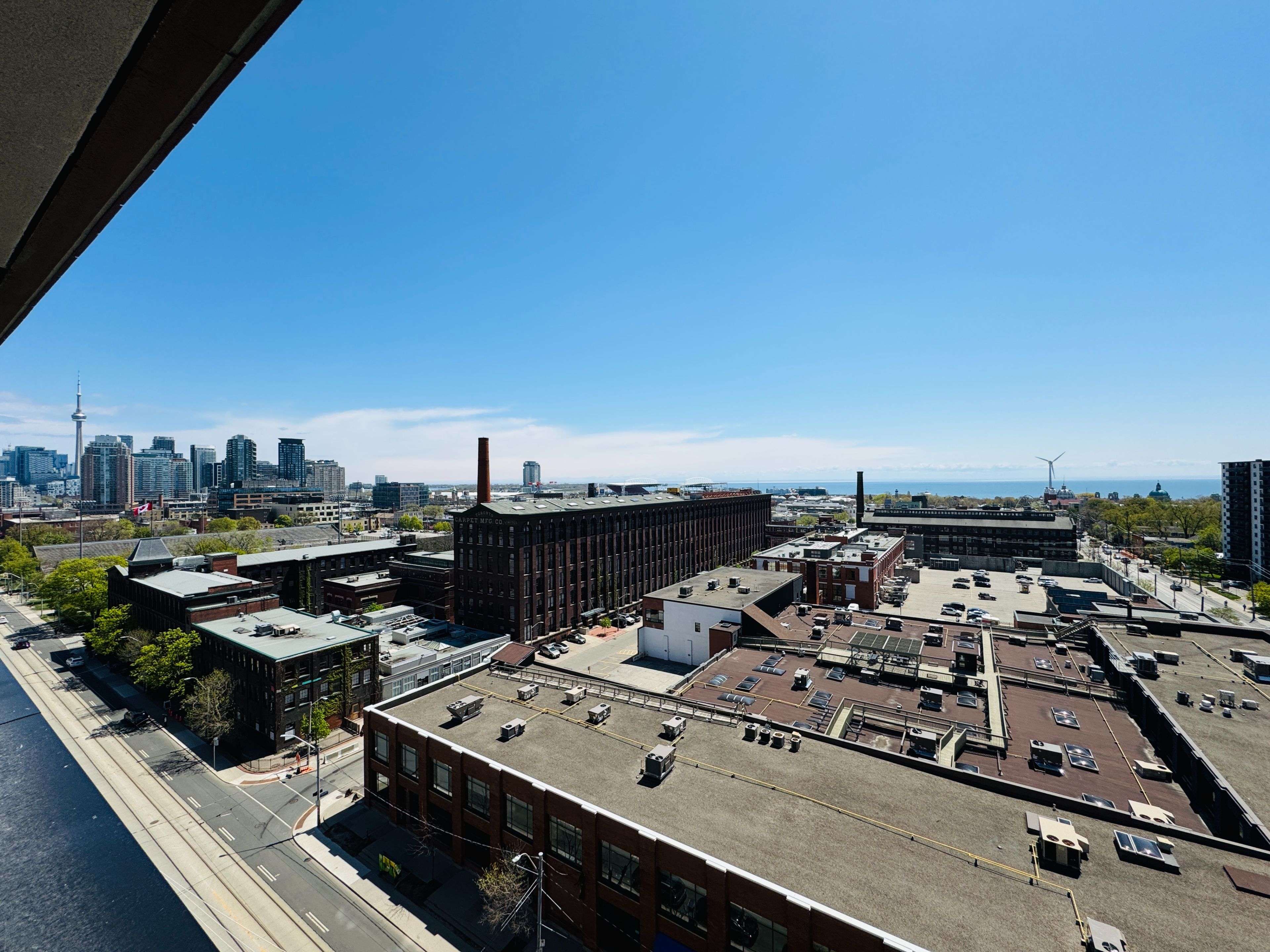 Toronto W01, ON M6K 0J2,285 Dufferin ST #916