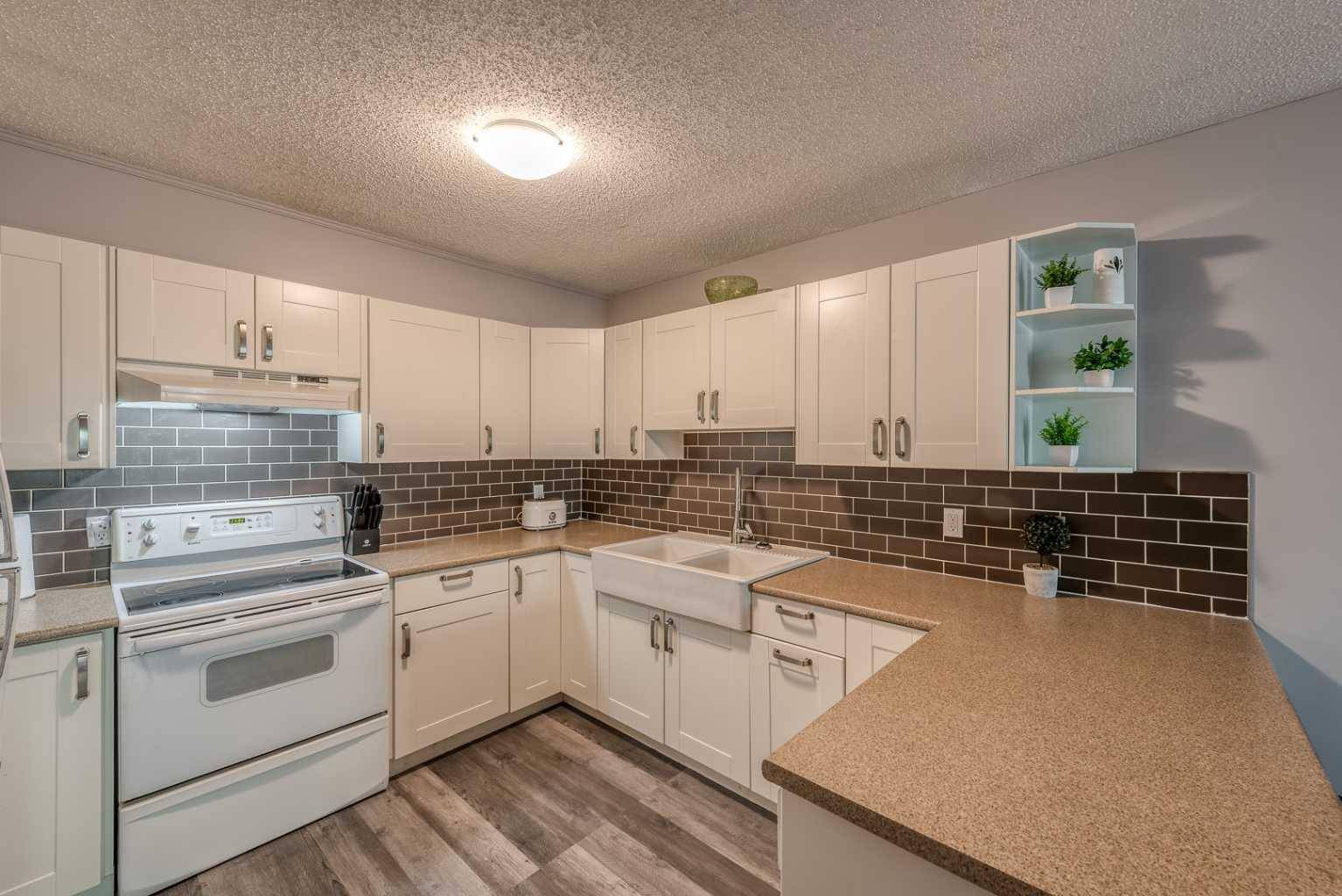 Calgary, AB T3E 6N5,3015 51 ST Southwest #81