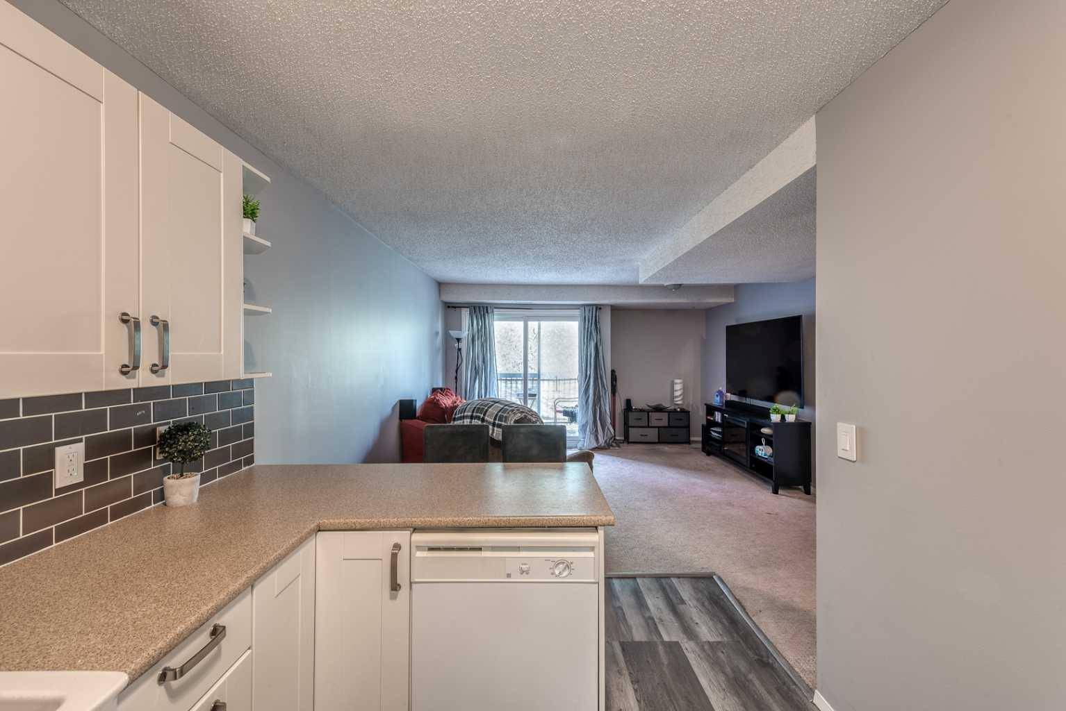 Calgary, AB T3E 6N5,3015 51 ST Southwest #81