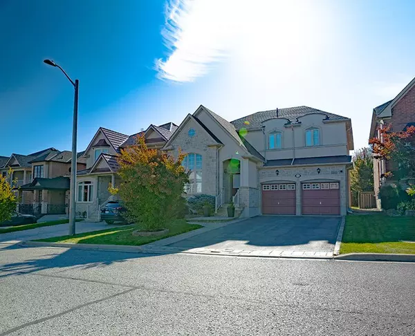 Vaughan, ON L4J 8X5,15 Burgundy TRL