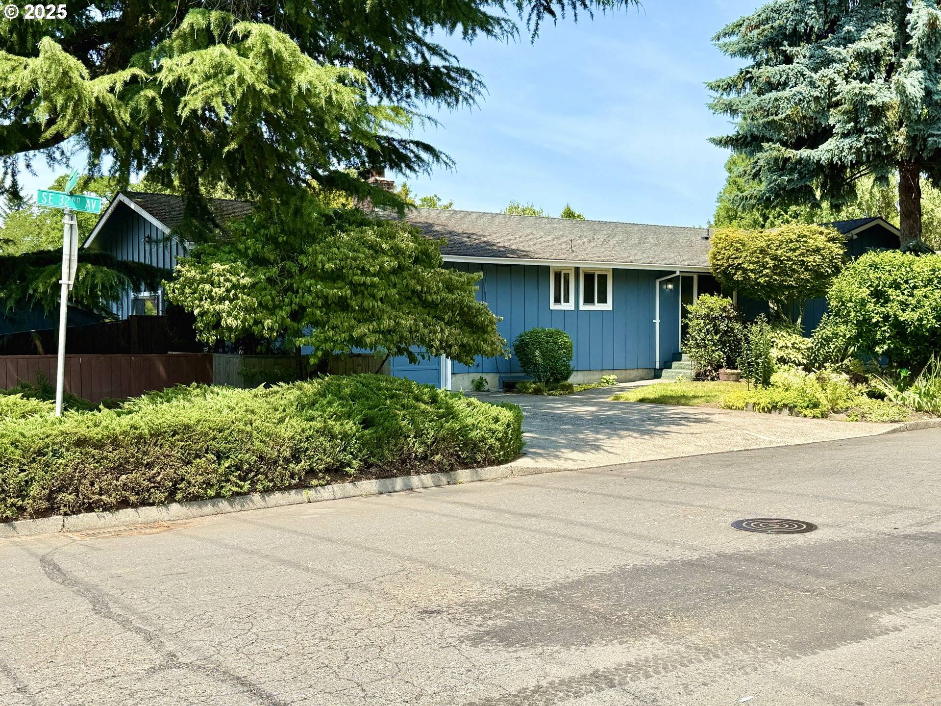 5235 SE 32ND AVE, Portland, OR 97202