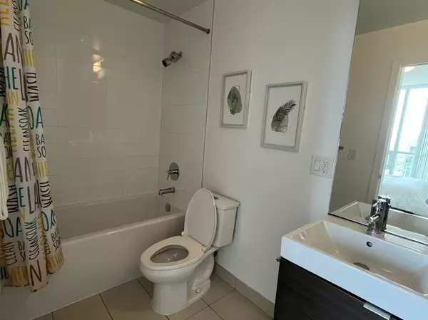 Toronto C15, ON M2J 0B7,62 Forest Manor RD #2503