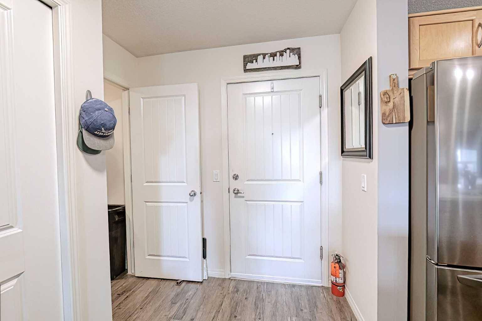 Calgary, AB T3K 0K5,8200 4 ST Northeast #310