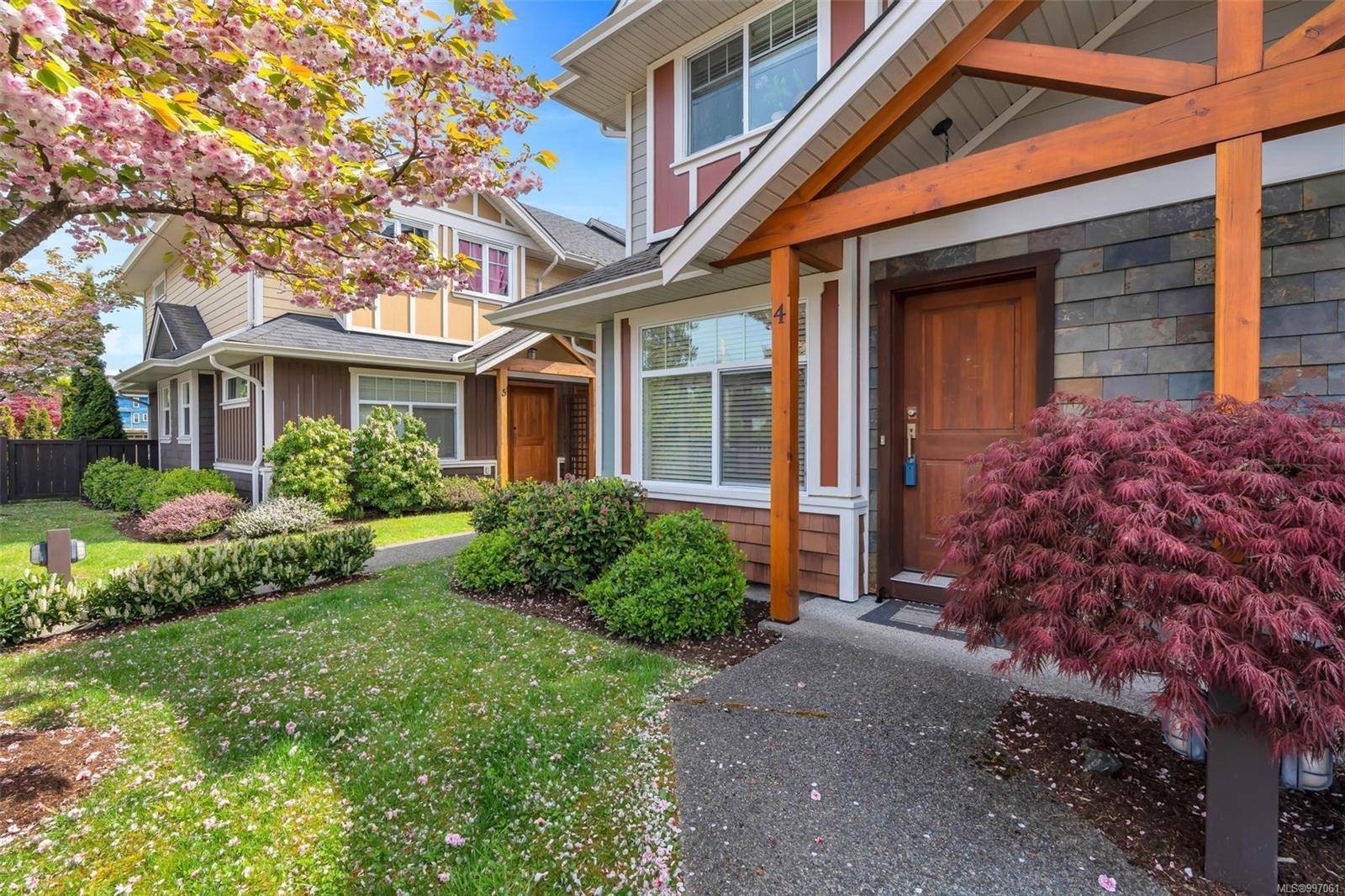 3050 Sherman Rd #4,  Duncan,  BC V9L 0E4
