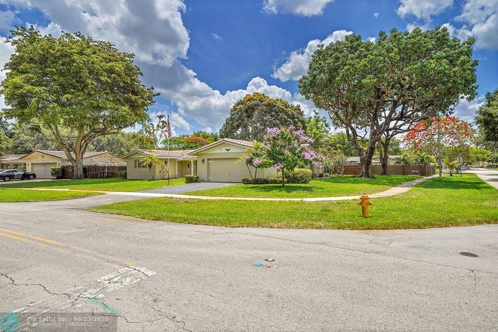 Plantation, FL 33317,550 NW 66th Ave