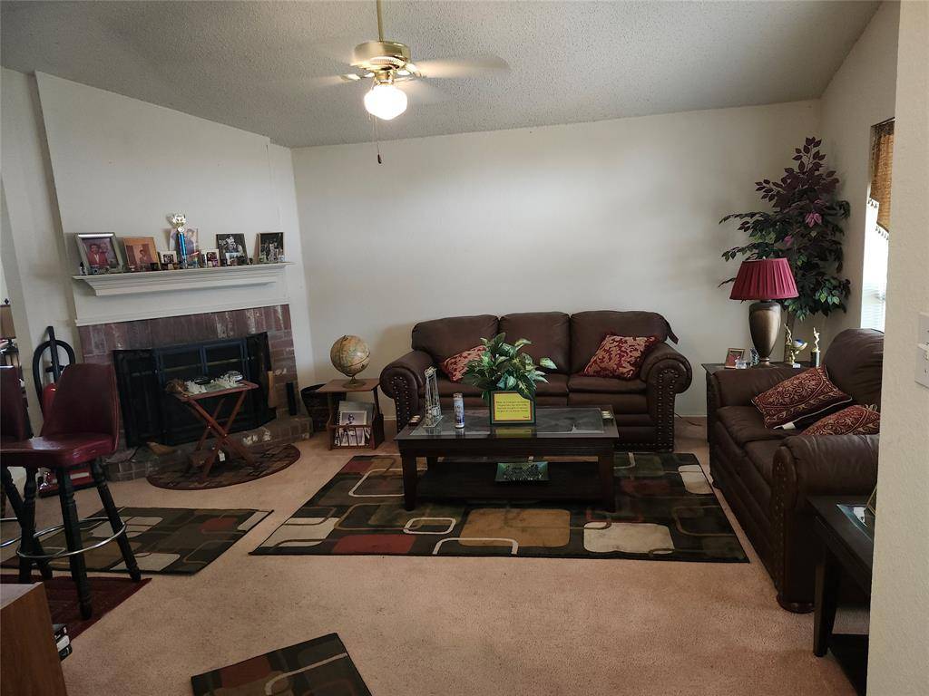 Dallas, TX 75217,9307 Crimnson Court