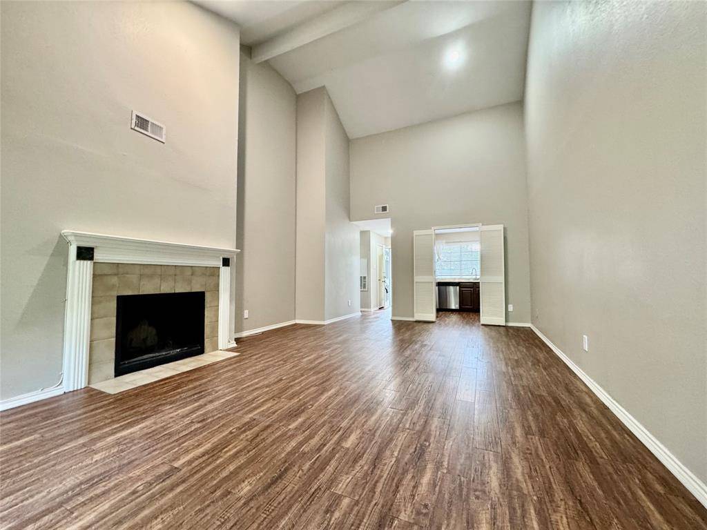 Dallas, TX 75211,2506 Wedglea Drive #108