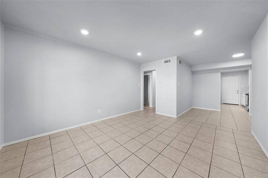 Sulphur Springs, TX 75482,253 Locust Street S #1S
