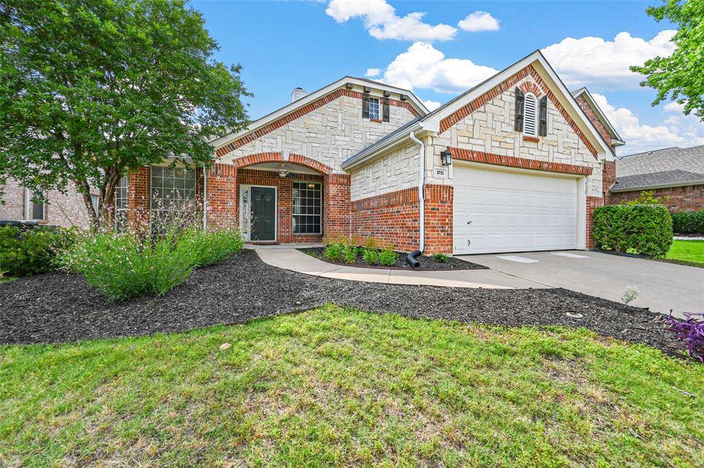 1711 Peregrine Drive, Corinth, TX 76210