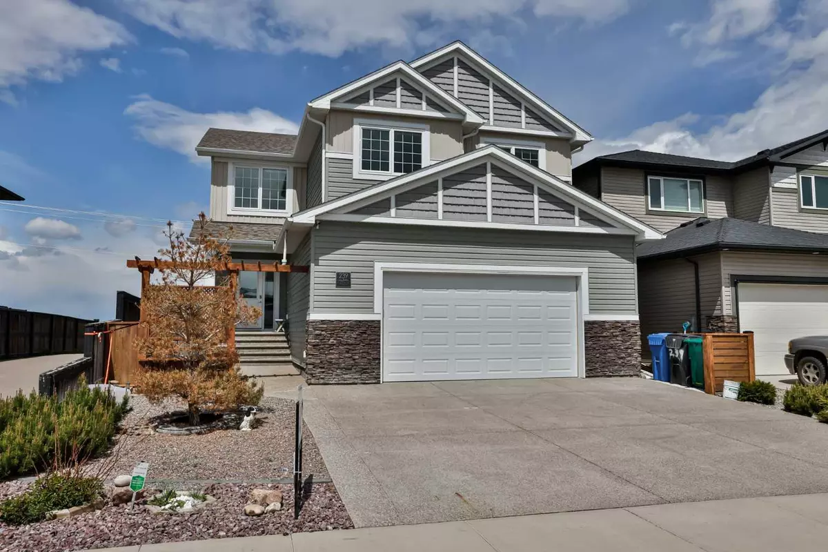 Lethbridge, AB T1J5K8,239 Northlander BND W