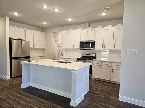 Royse City, TX 75189,721 Fossil Grove Drive