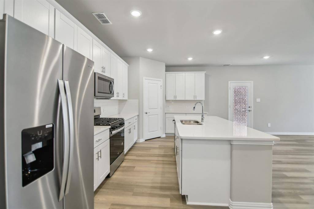 Corinth, TX 76209,2704 Big Bend Mews