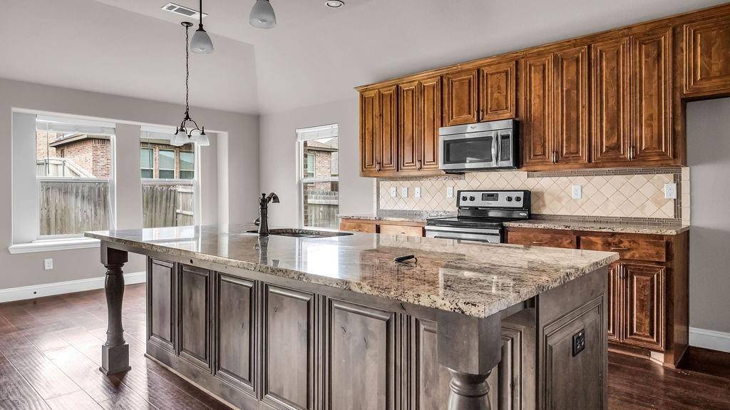 Sanger, TX 76266,4907 Lakepark Drive