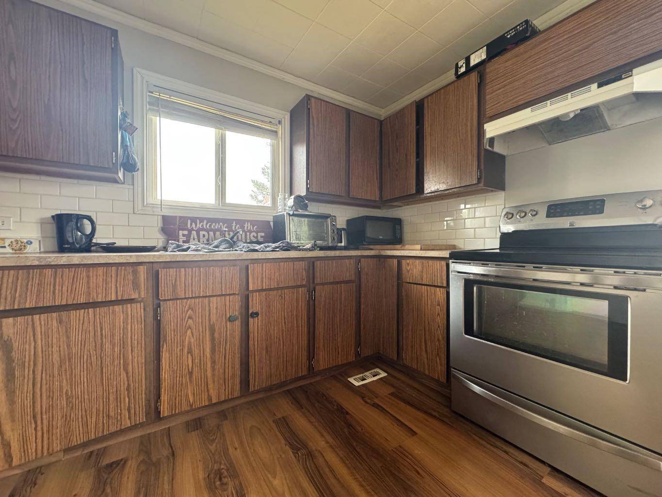 Wetaskiwin, AB T9A 0Z2,4601 54 AVE