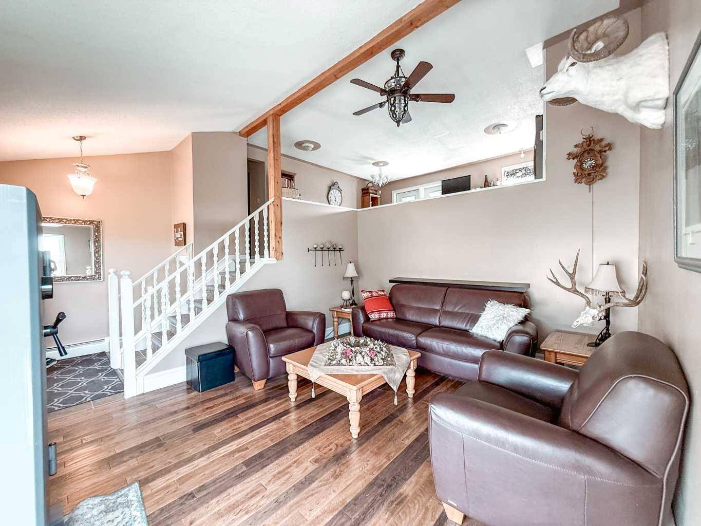 Eaglesham, AB T0H 1H0,4914 52 ST
