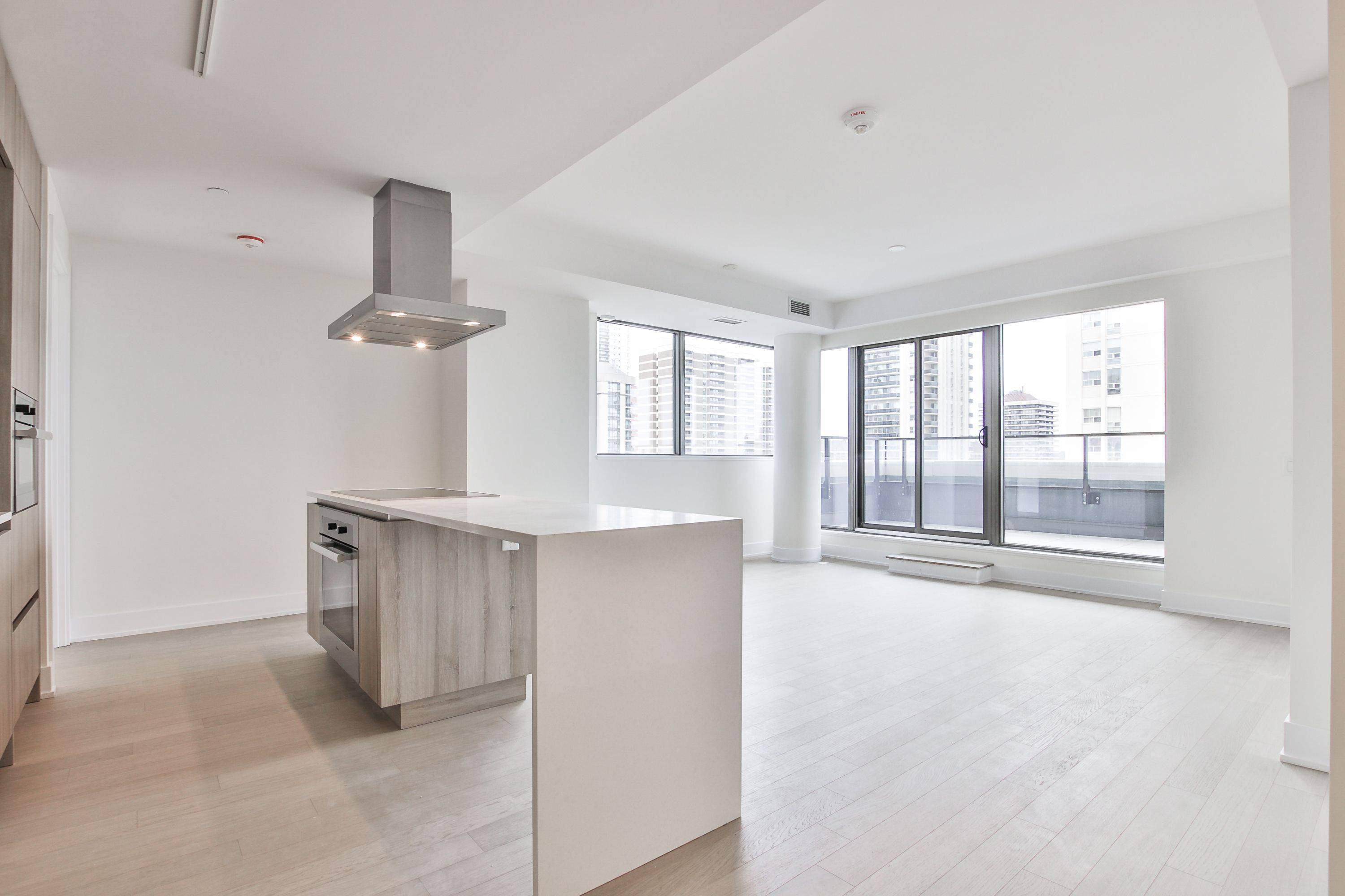 Toronto C09, ON M4T 1E5,6 Jackes AVE #801