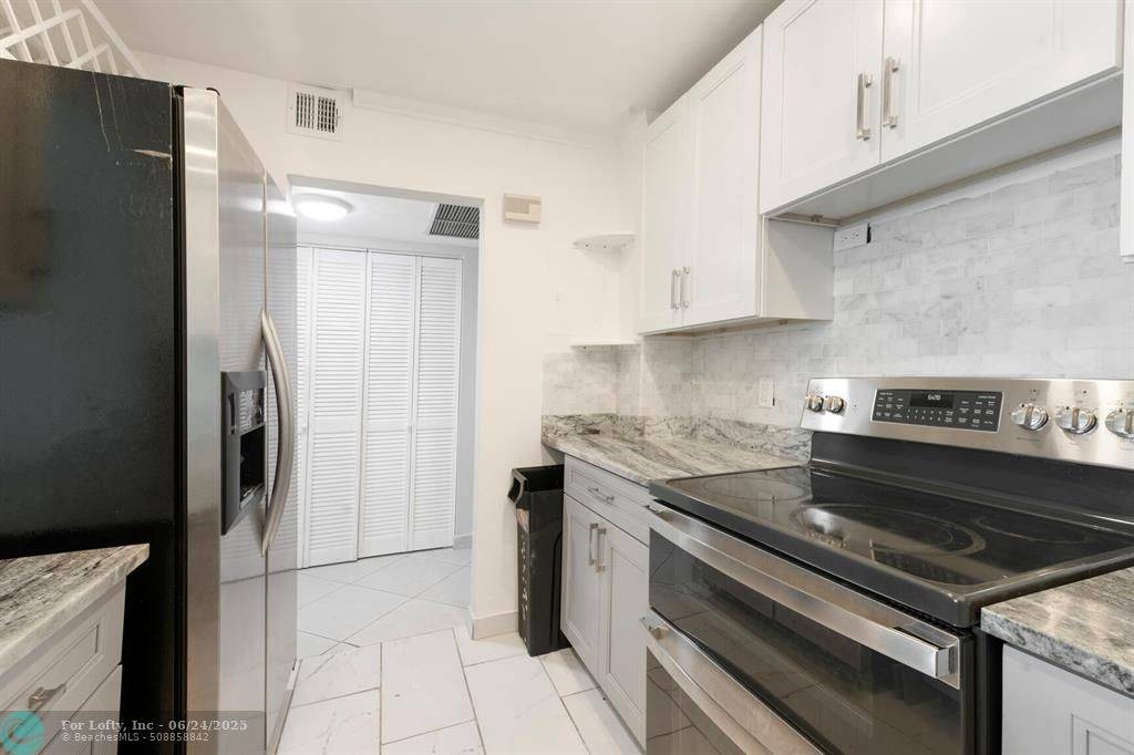 3800 N Hills Dr  #402, Hollywood, FL 33021