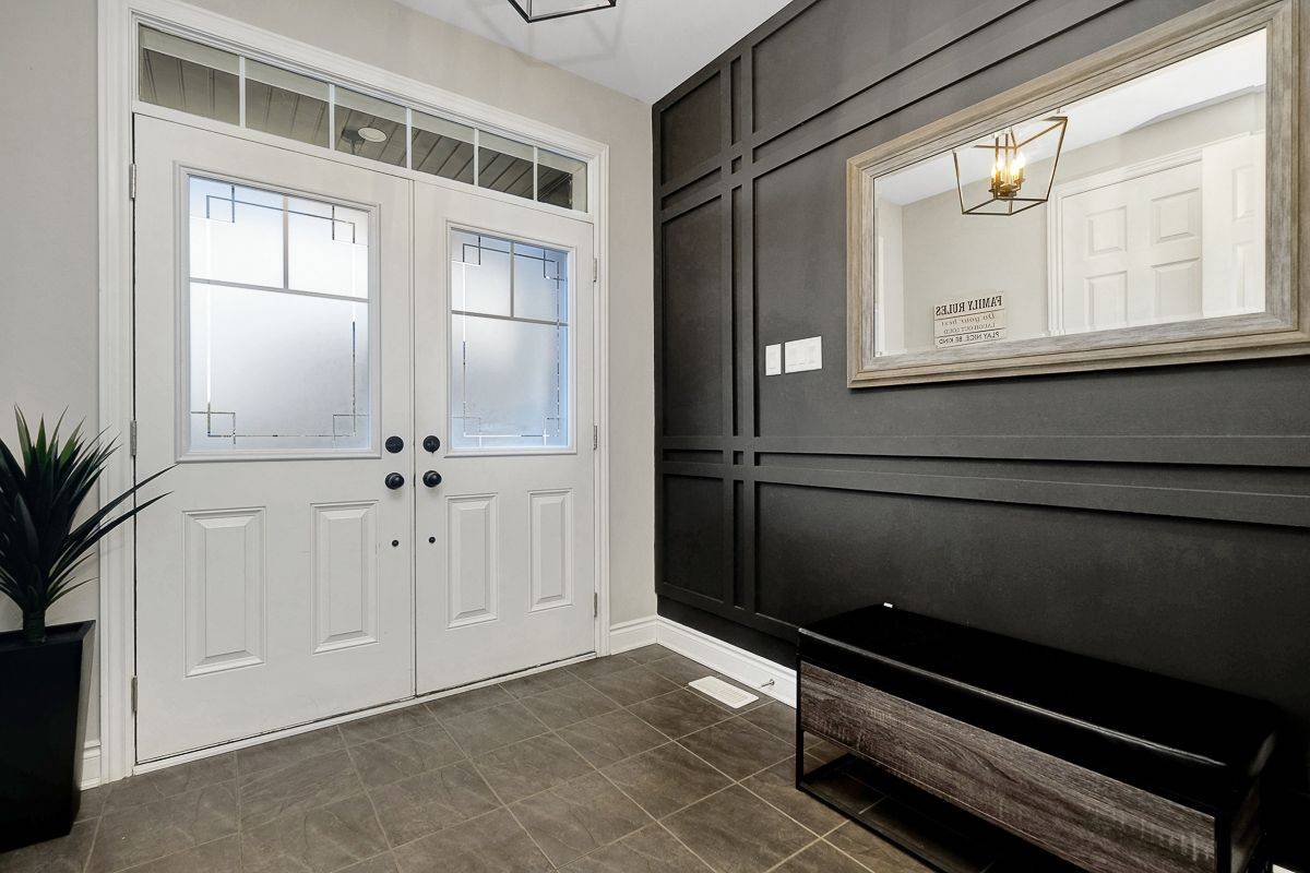 Stittsville - Munster - Richmond, ON K2S 0X8,547 Parade DR