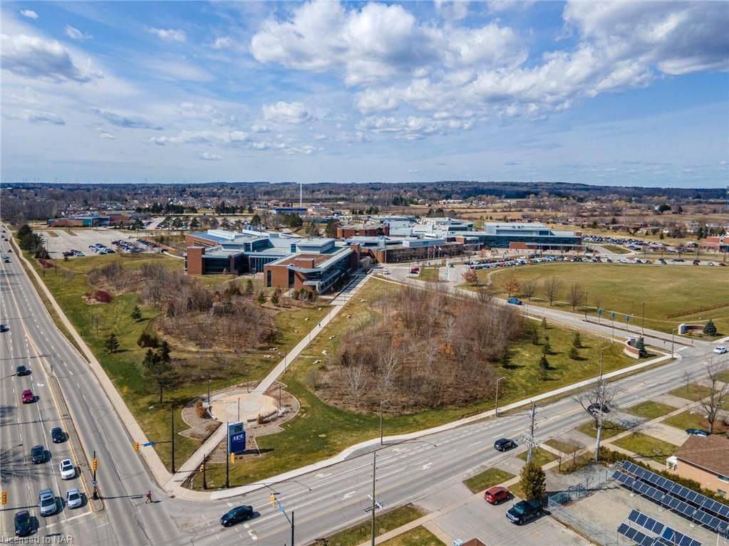 Welland, ON L3C 1H6,88 Gram AVE