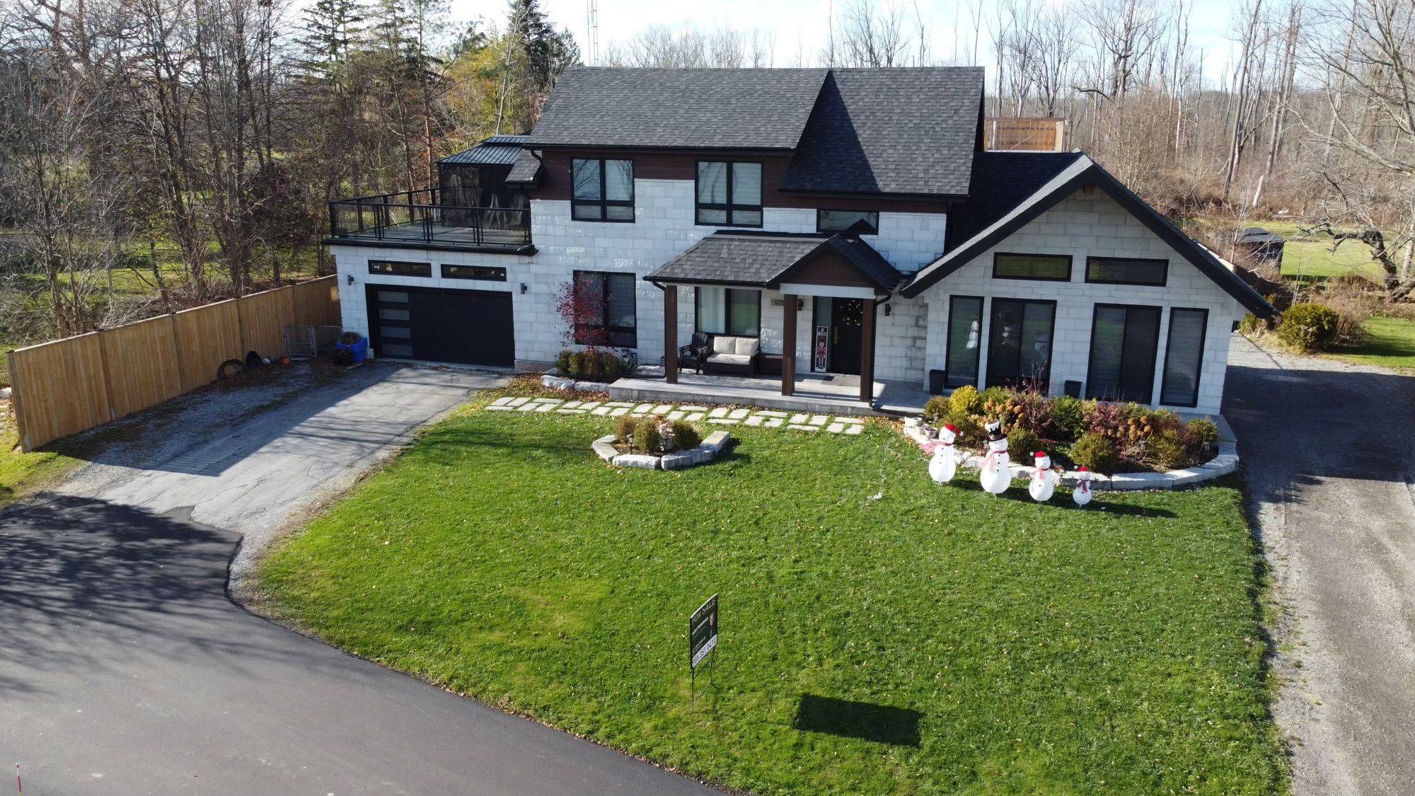 9785 Niagara River Pkwy, Niagara Falls, ON L2E 6S6
