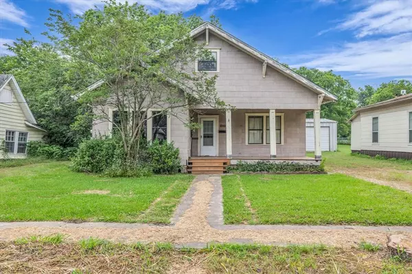 210 N Smyth Street,  Mart,  TX 76664