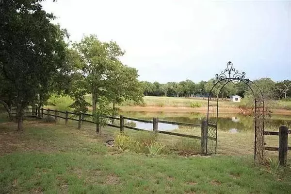 Nocona, TX 76255,126 Country Club Drive
