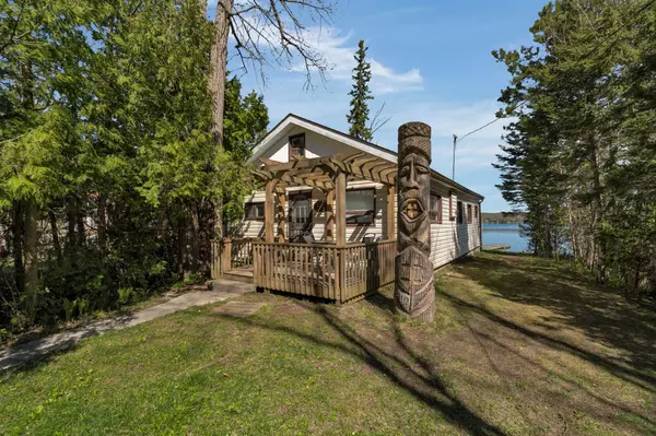 2200 South Orr Lake RD, Springwater, ON L0L 1P0