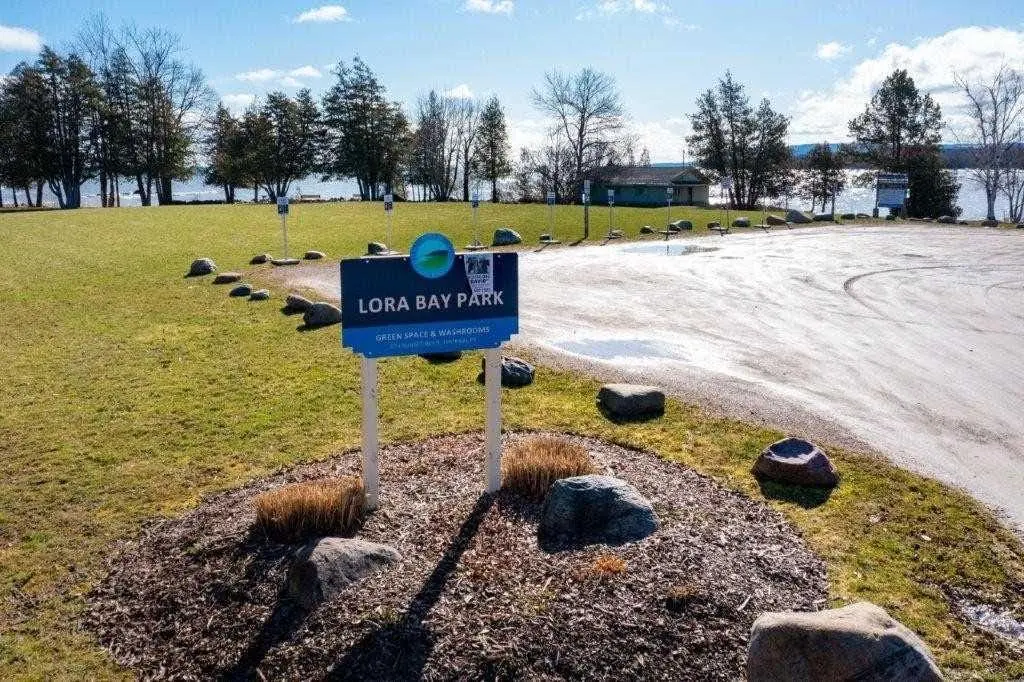 Blue Mountains, ON N0H 2P0,147 Landry LN