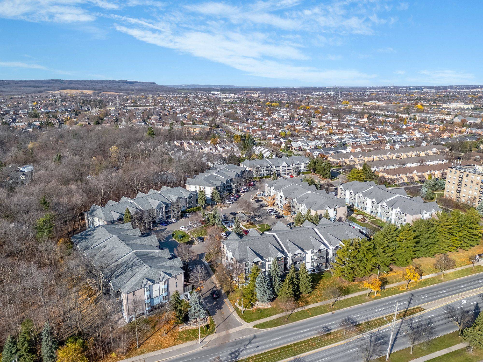 2030 Cleaver AVE #212, Burlington, ON L7M 4C3