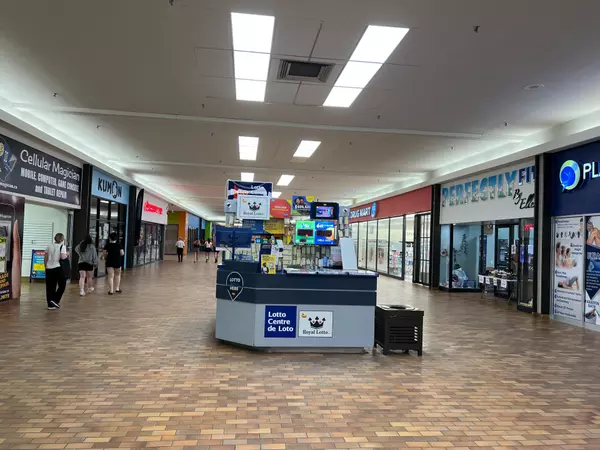 London North, ON N6G 2V9,1225 Wonderland RD N #K3