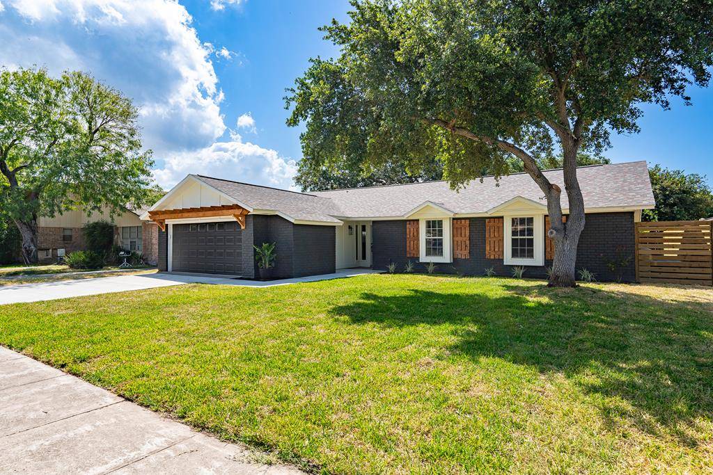 2204 Live Oak, Portland, TX 78374