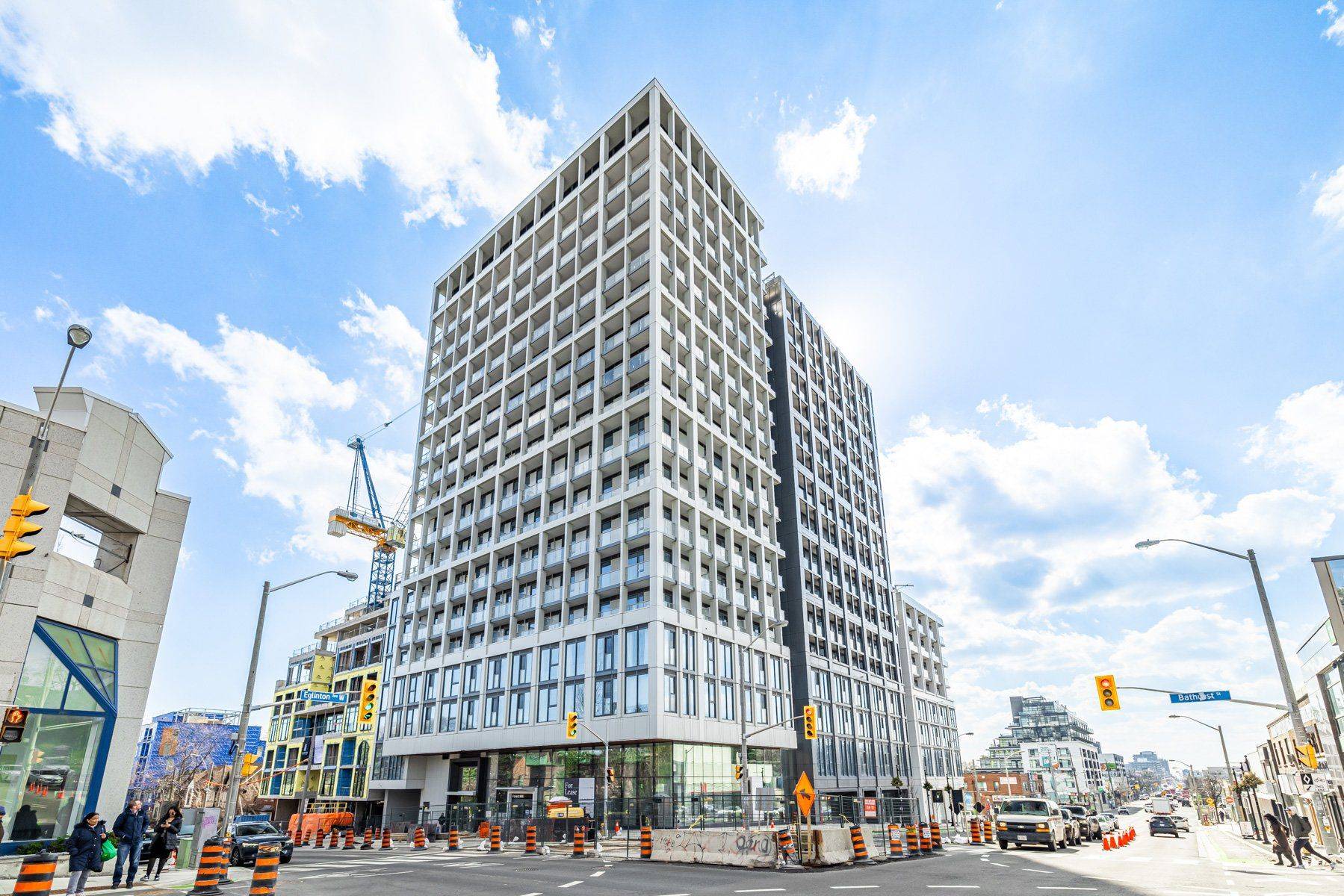 2020 Bathurst ST #PH2, Toronto C03, ON M5P 0A6
