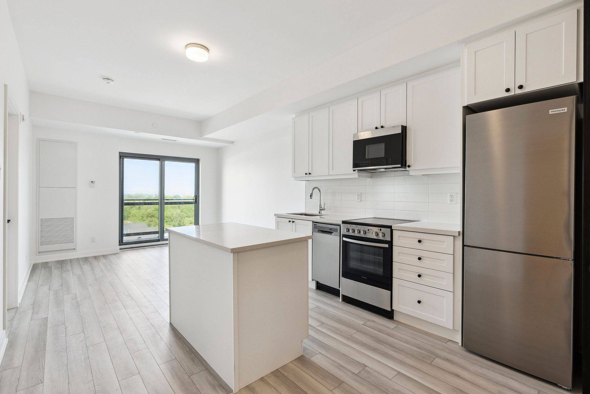 Clarington, ON L1C 7J4,55 Clarington BLVD #1007